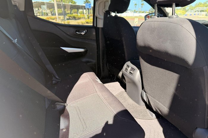 2020 Nissan Navara ST D23 Series 4 4X4 Dual Range Polar White