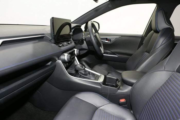 2024 Toyota RAV4 XSE