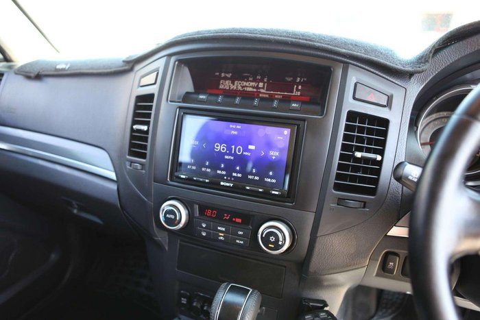 2014 Mitsubishi Pajero GLX-R