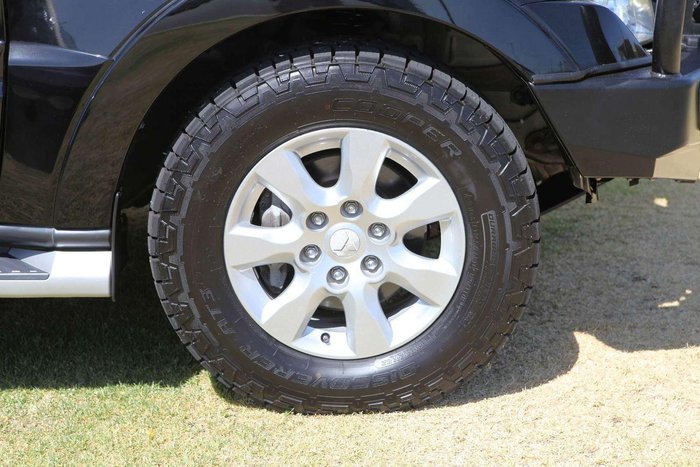 2014 Mitsubishi Pajero GLX-R