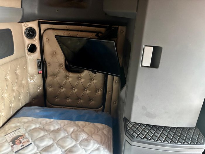 2019 Kenworth T610 Sar With 55Inch Sleeper & Recent Engine Rebuild In Stock Now! Red