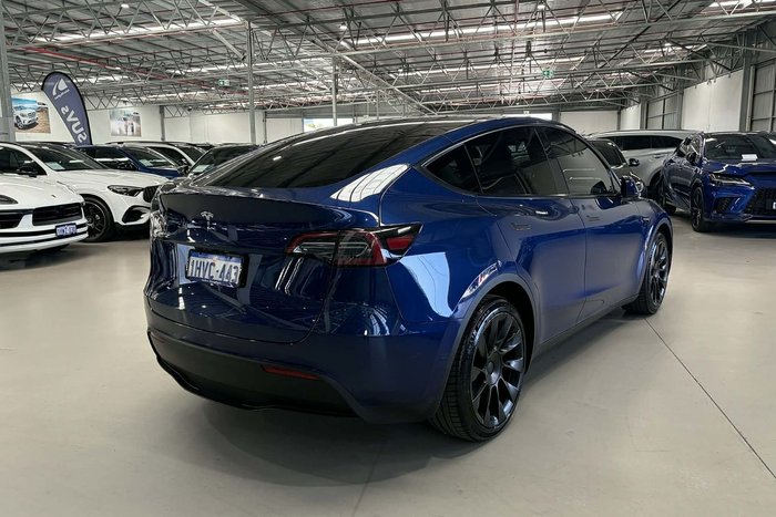 2023 Tesla Model Y Rear-Wheel Drive