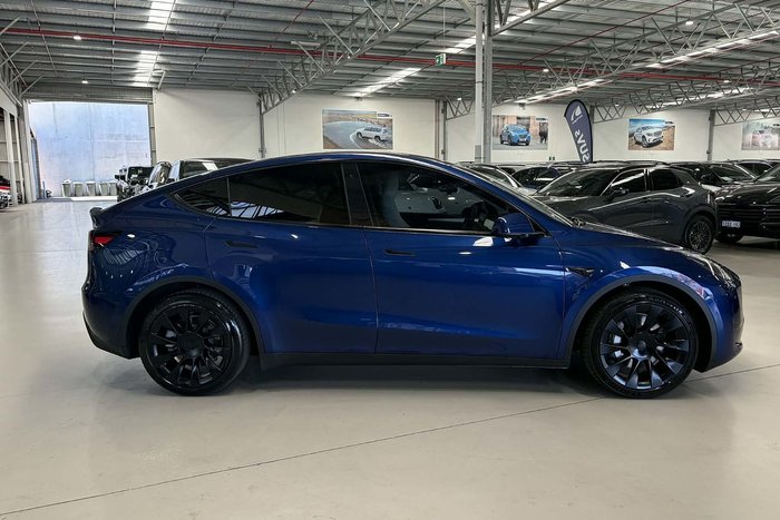 2023 Tesla Model Y Rear-Wheel Drive