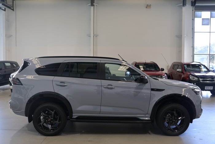 2025 Isuzu MU-X X-TERRAIN