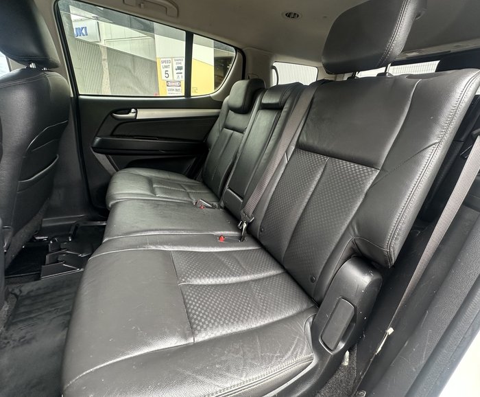 2017 Isuzu MU-X LS-T