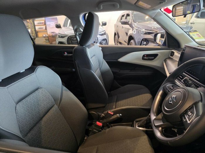 2025 Suzuki Swift Hybrid Plus