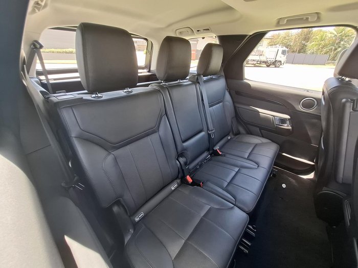 2017 Land Rover Discovery TD6 First Edition