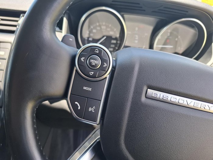 2017 Land Rover Discovery TD6 First Edition