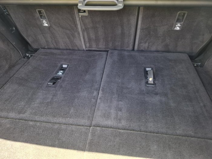 2017 Land Rover Discovery TD6 First Edition