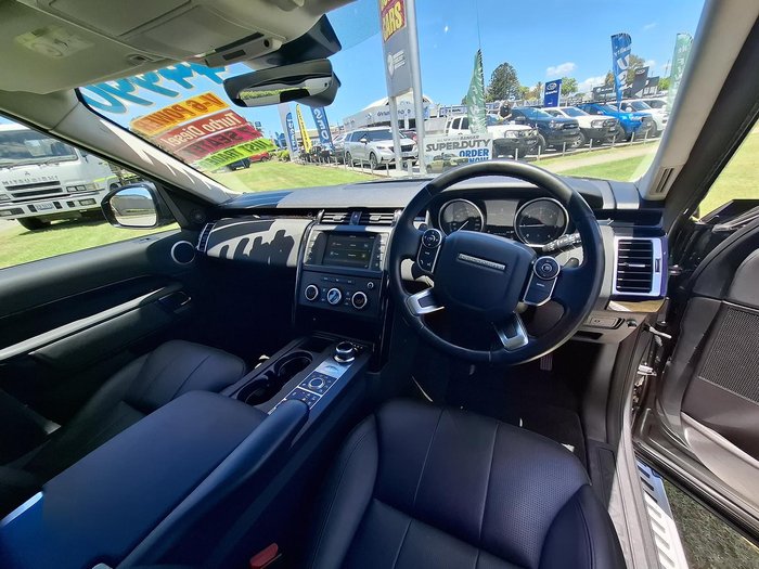 2017 Land Rover Discovery TD6 First Edition