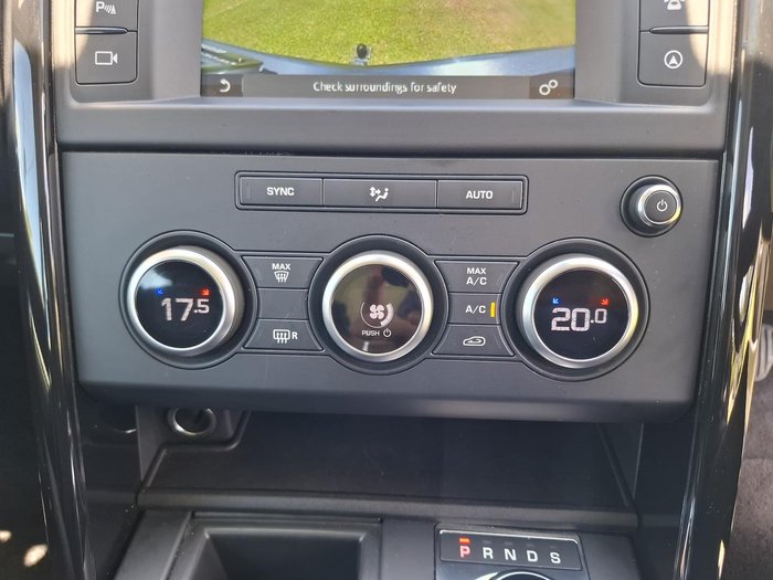 2017 Land Rover Discovery TD6 First Edition