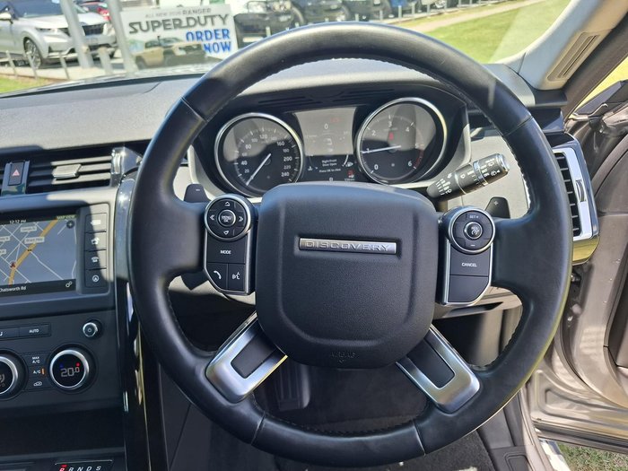 2017 Land Rover Discovery TD6 First Edition