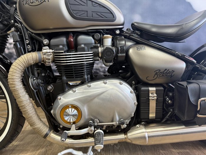 2018 Triumph BONNEVILLE BOBBER GREY