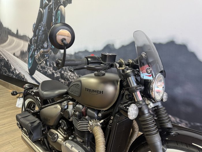 2018 Triumph BONNEVILLE BOBBER GREY