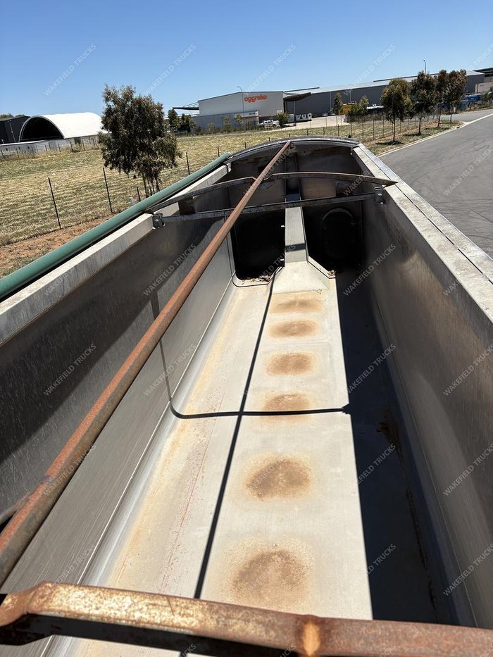 2022 Freightmaster St3 Silver