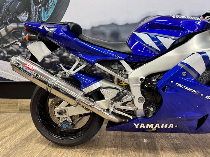 2001 Yamaha YZF-R1 BLUE