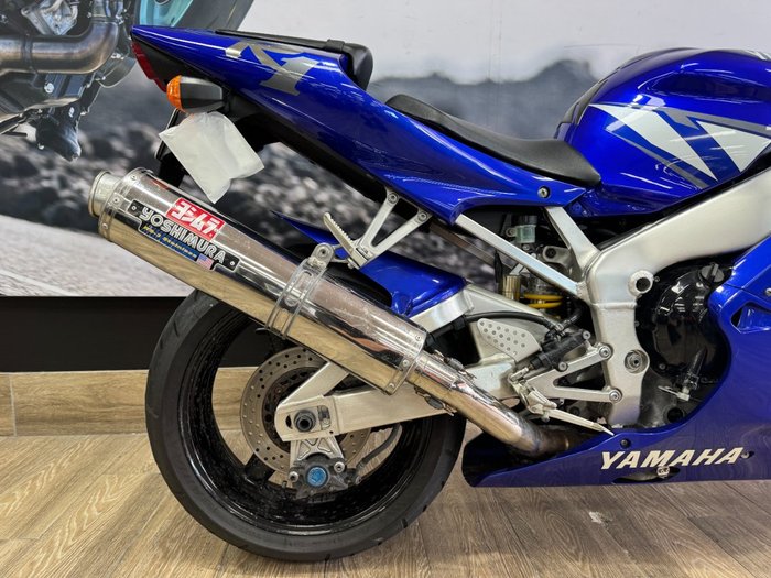 2001 Yamaha YZF-R1 BLUE