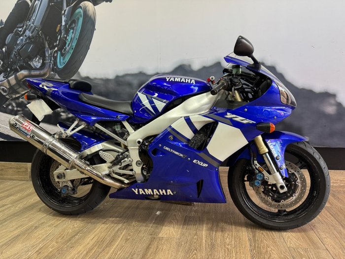 2001 Yamaha YZF-R1 BLUE
