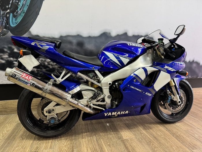 2001 Yamaha YZF-R1 BLUE