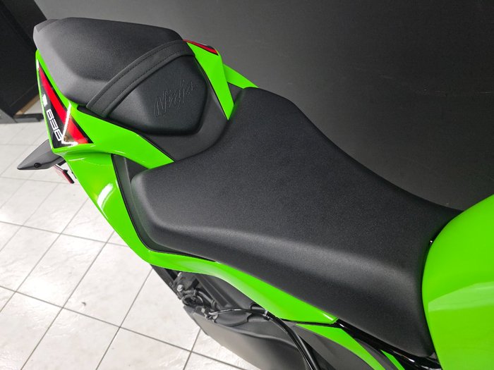 2023 Kawasaki NINJA ZX-6R (636) Green