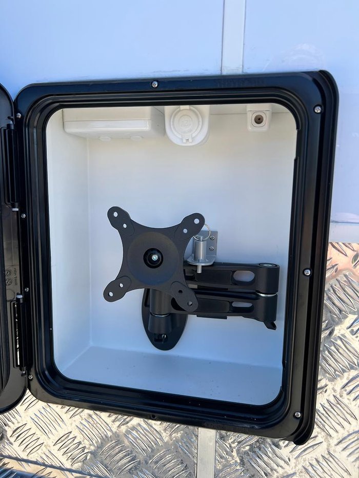 2025 Olympic Javelin X8 18'6''