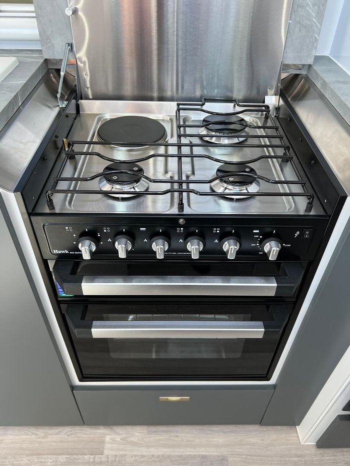 2025 Olympic Javelin X8 18'6''