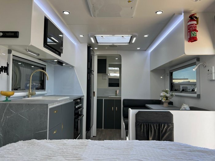 2025 Olympic Javelin X8 18'6''