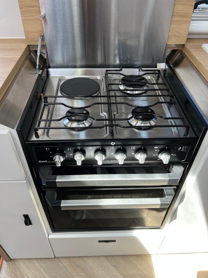 2025 Olympic Javelin X8 21'