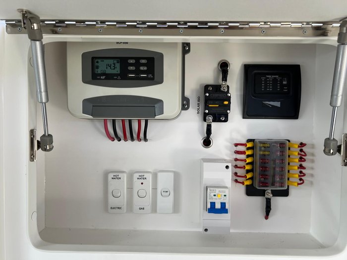 2025 Olympic Javelin X8 21'