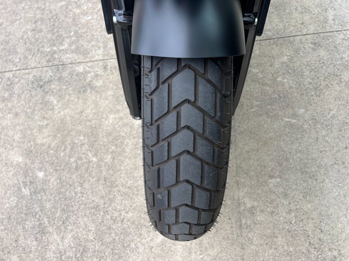 2021 Indian SCOUT BOBBER TWENTY THUNDER BL BLACK