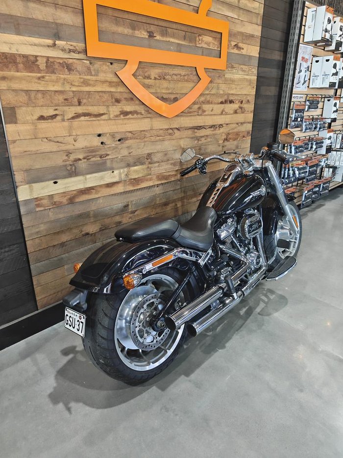 2022 Harley-Davidson Fat Boy 114 (FLFBS) Softail Black