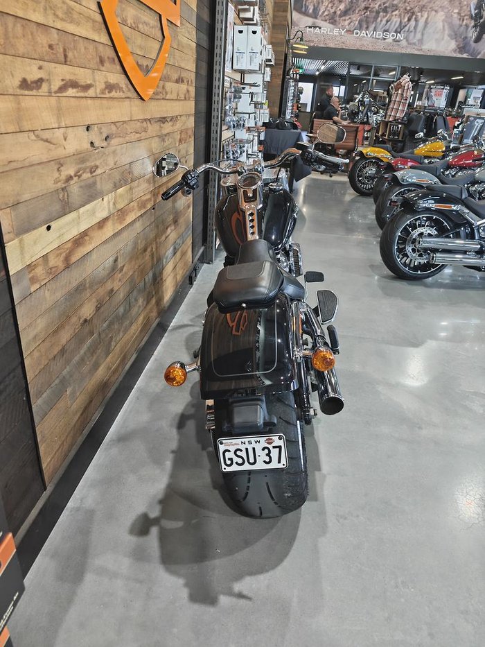 2022 Harley-Davidson Fat Boy 114 (FLFBS) Softail Black