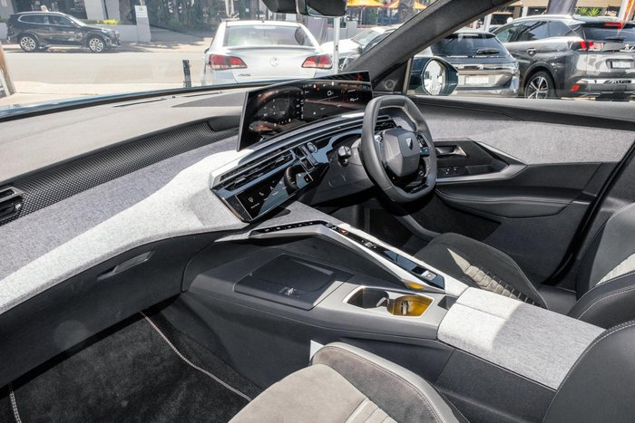 2024 Peugeot 3008 GT Hybrid