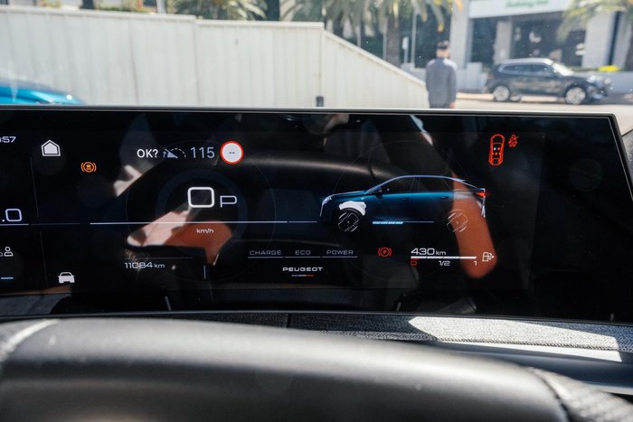 2024 Peugeot 3008 GT Hybrid