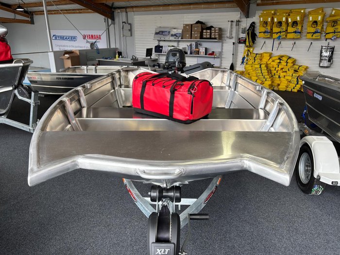 2026 QUINTREX F370 Outback Explorer