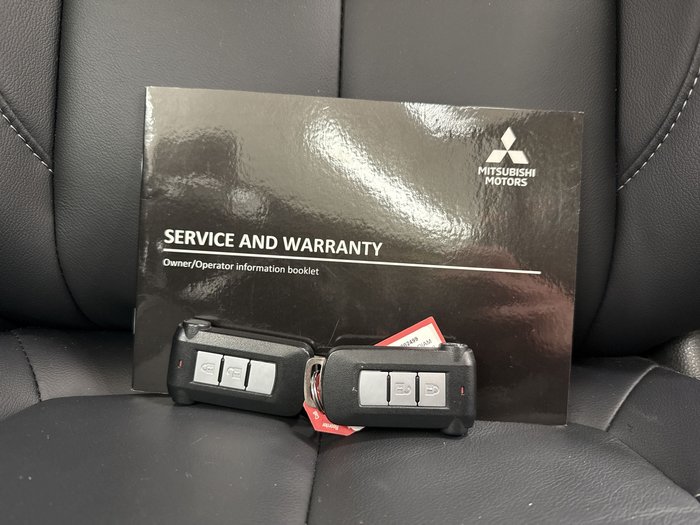 2022 Mitsubishi Eclipse Cross PHEV Exceed