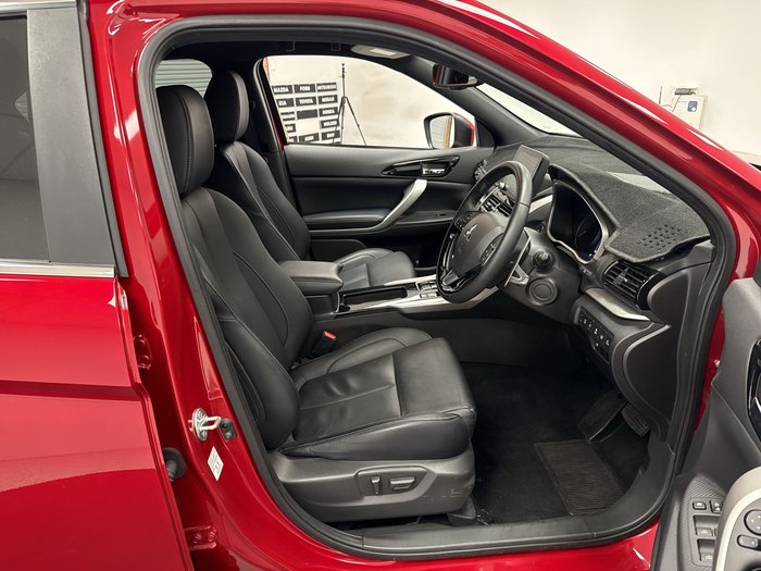 2022 Mitsubishi Eclipse Cross PHEV Exceed