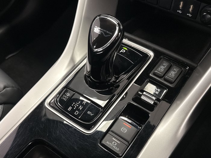 2022 Mitsubishi Eclipse Cross PHEV Exceed