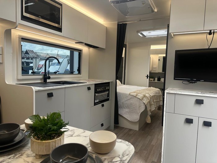 2025 New Age Caravans Big Red 20 Ft Slider My25