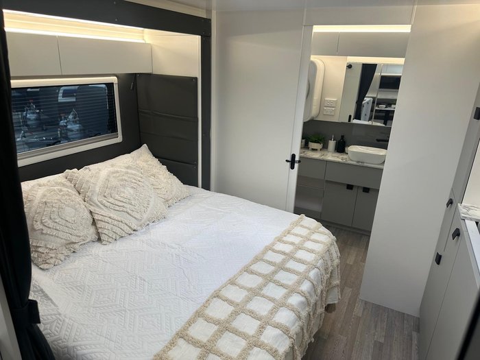 2025 New Age Caravans Big Red 20 Ft Slider My25