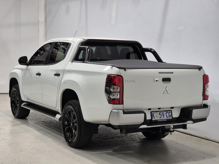 2021 Mitsubishi Triton GLX-R MR MY22 4X4 Dual Range White