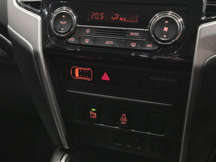 2021 Mitsubishi Triton GLX-R MR MY22 4X4 Dual Range White