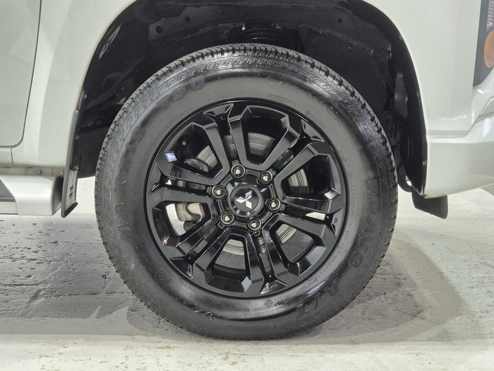 2021 Mitsubishi Triton GLX-R MR MY22 4X4 Dual Range White