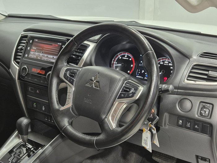 2021 Mitsubishi Triton GLX-R MR MY22 4X4 Dual Range White