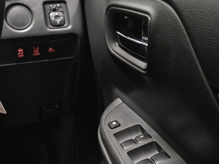 2021 Mitsubishi Triton GLX-R MR MY22 4X4 Dual Range White