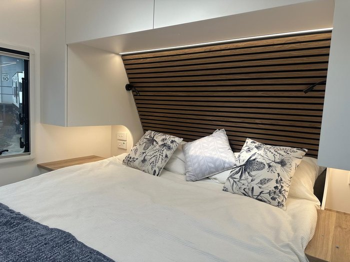 2025 New Age Caravans Manta Ray 19 Ft Er My26