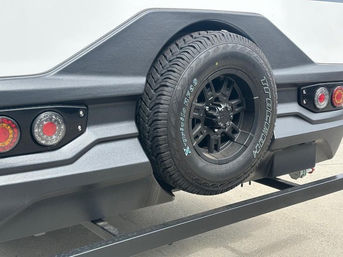 2025 New Age Caravans Manta Ray 18 Er My26