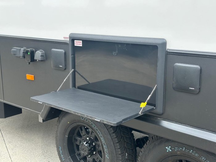 2025 New Age Caravans Manta Ray 18 Er My26