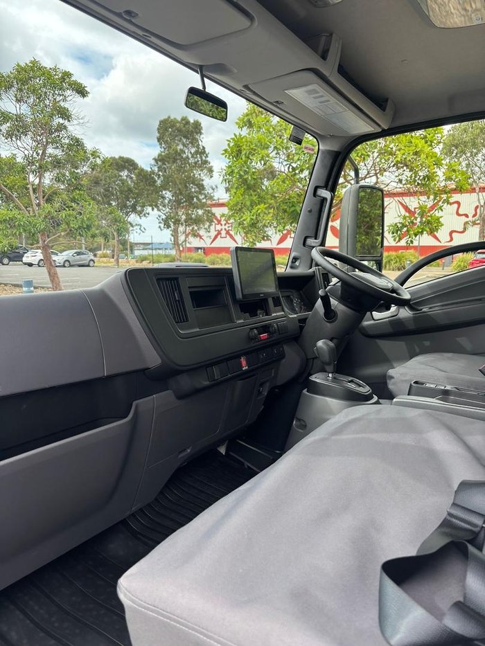 2025 Isuzu N Series NNR 45-150 Vanpack