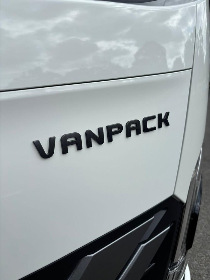 2025 Isuzu N Series NNR 45-150 Vanpack
